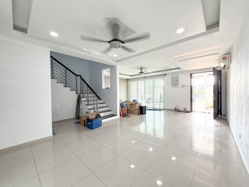2-storey Terraced House for Sale in TTDI Grove (Kajang) - Syahrim Naim - Living Room - PropertyGuru.com.my