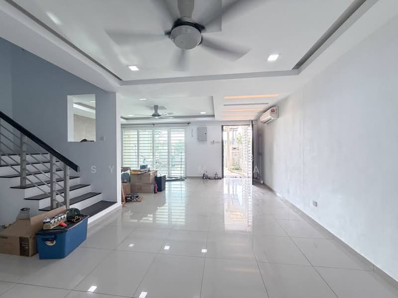 2-storey Terraced House for Sale in TTDI Grove (Kajang) - Syahrim Naim - Living Room - PropertyGuru.com.my