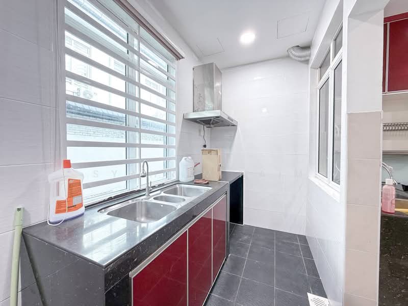 2-storey Terraced House for Sale in TTDI Grove (Kajang) - Syahrim Naim - Kitchen - PropertyGuru.com.my