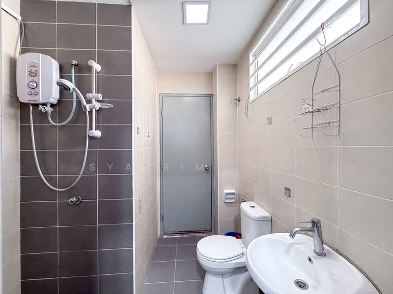 2-storey Terraced House for Sale in TTDI Grove (Kajang) - Syahrim Naim - Bathroom - PropertyGuru.com.my