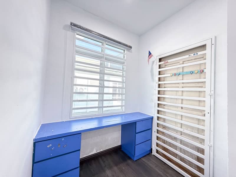 2-storey Terraced House for Sale in TTDI Grove (Kajang) - Syahrim Naim - Study - PropertyGuru.com.my