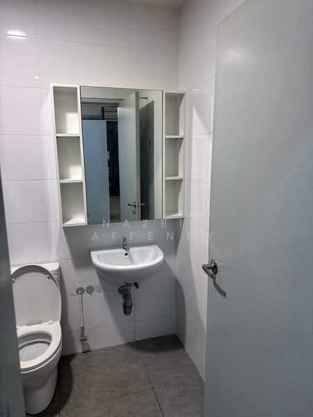 Servis Apartment untuk Disewa di Paramount Utropolis - Nazrin Affendy - Bathroom - PropertyGuru.com.my