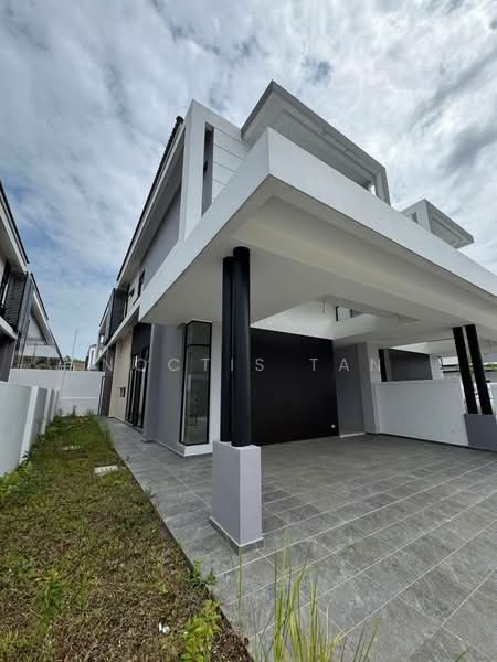 Rumah Kluster untuk Dijual di Austin Crest (Johor Bahru) - Noctis Tan - Exterior - PropertyGuru.com.my