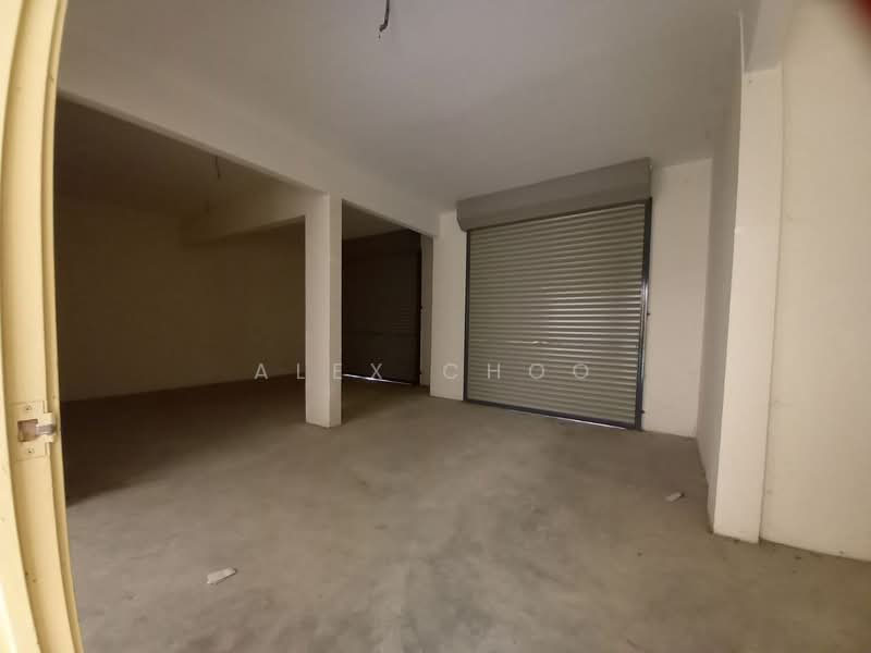 Shop for Rent in Taman Lestari Putra (Seri Kembangan) - Alex Choo - Interior - PropertyGuru.com.my