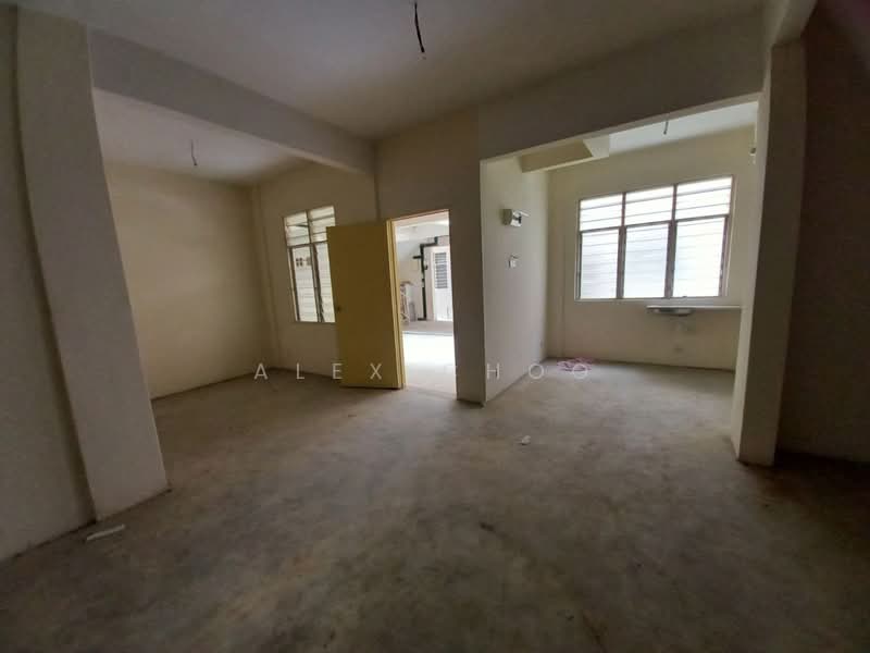Shop for Rent in Taman Lestari Putra (Seri Kembangan) - Alex Choo - Interior - PropertyGuru.com.my