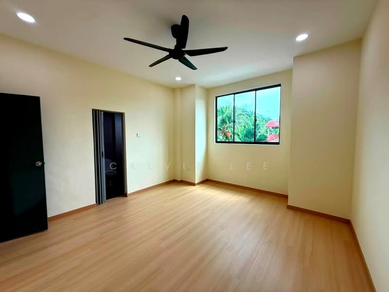 Rumah Teres 2 Tingkat untuk Dijual di Kangkar Pulai (Skudai) - Calvin Lee - PropertyGuru.com.my