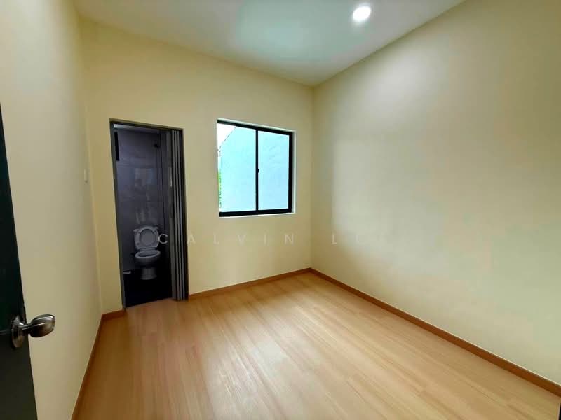 Rumah Teres 2 Tingkat untuk Dijual di Kangkar Pulai (Skudai) - Calvin Lee - PropertyGuru.com.my