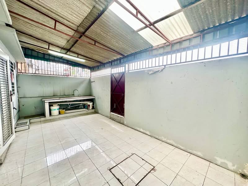 Rumah Teres untuk Dijual di Taman Bayu Perdana (Klang) - Syahrim Naim - Exterior - PropertyGuru.com.my