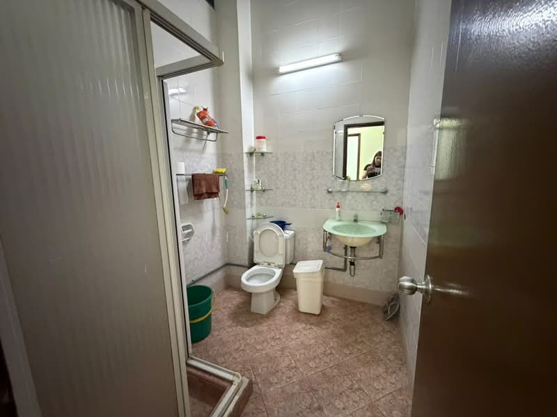 Rumah Teres 2.5 Tingkat untuk Dijual di Petaling Jaya (Selangor) - Kiing TW - Bathroom - PropertyGuru.com.my