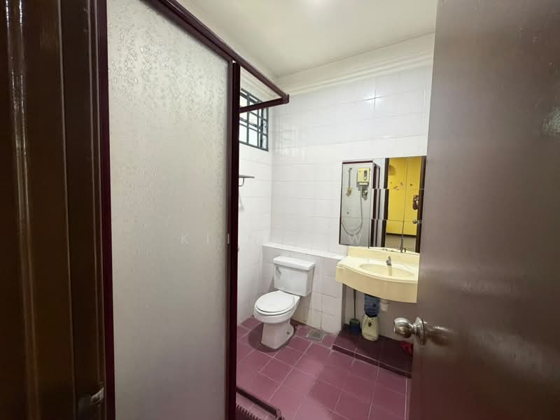 Rumah Teres 2.5 Tingkat untuk Dijual di Petaling Jaya (Selangor) - Kiing TW - Bathroom - PropertyGuru.com.my