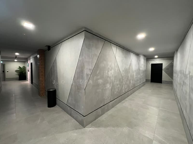 Apartment for Sale at Kempas Apartment - Jordan Teh - Corridor - PropertyGuru.com.my