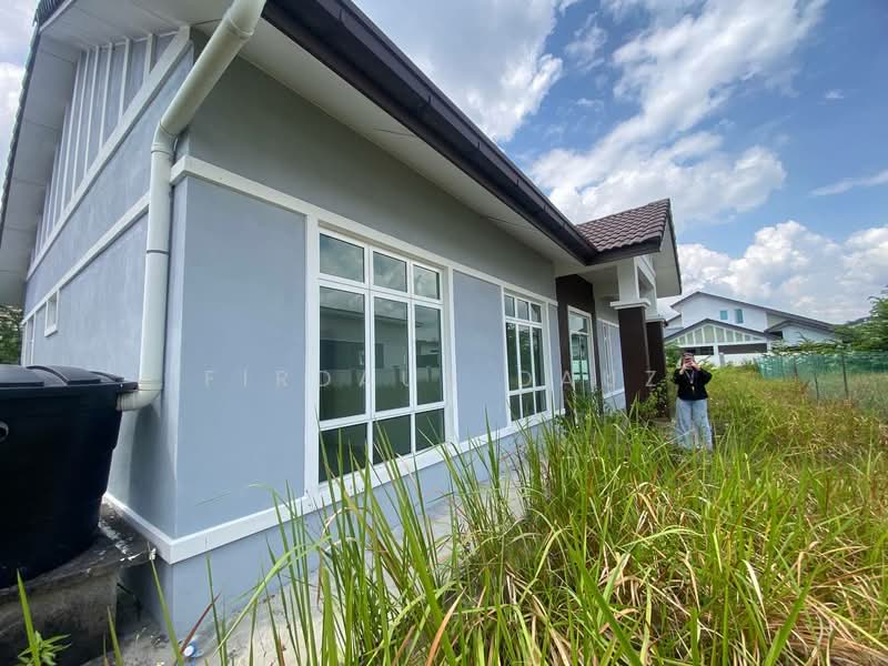 Bungalow for Sale in Senawang (Negeri Sembilan) - Firdaus Dauz - PropertyGuru.com.my