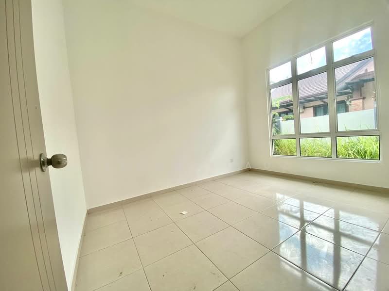 Bungalow for Sale in Senawang (Negeri Sembilan) - Firdaus Dauz - PropertyGuru.com.my