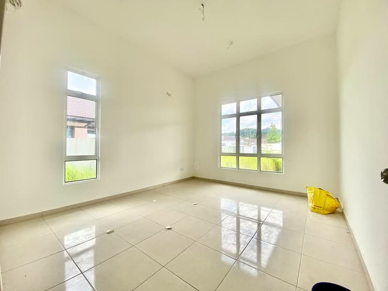 Bungalow for Sale in Senawang (Negeri Sembilan) - Firdaus Dauz - PropertyGuru.com.my