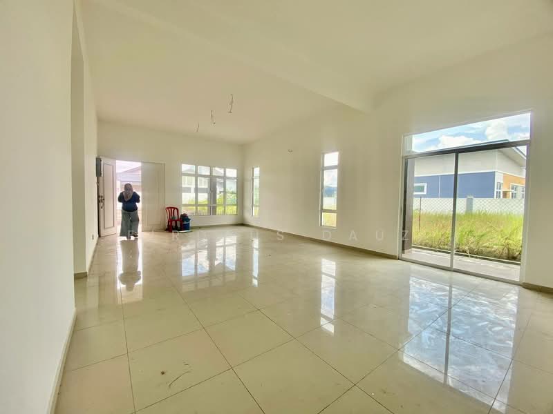 Bungalow for Sale in Senawang (Negeri Sembilan) - Firdaus Dauz - PropertyGuru.com.my