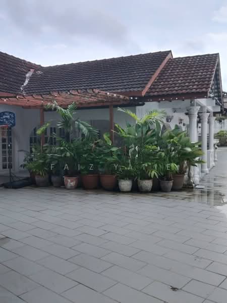 Rumah Banglo untuk Dijual di Seksyen 6 (Shah Alam) - Faiz Yatie - PropertyGuru.com.my