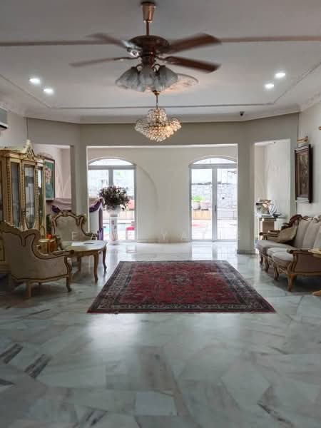 Rumah Banglo untuk Dijual di Seksyen 6 (Shah Alam) - Faiz Yatie - PropertyGuru.com.my