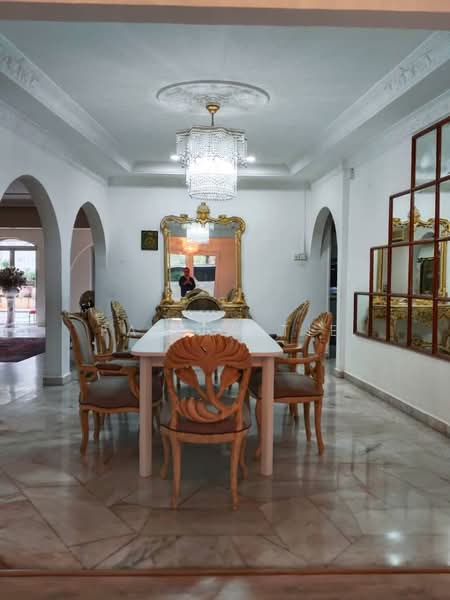 Rumah Banglo untuk Dijual di Seksyen 6 (Shah Alam) - Faiz Yatie - PropertyGuru.com.my
