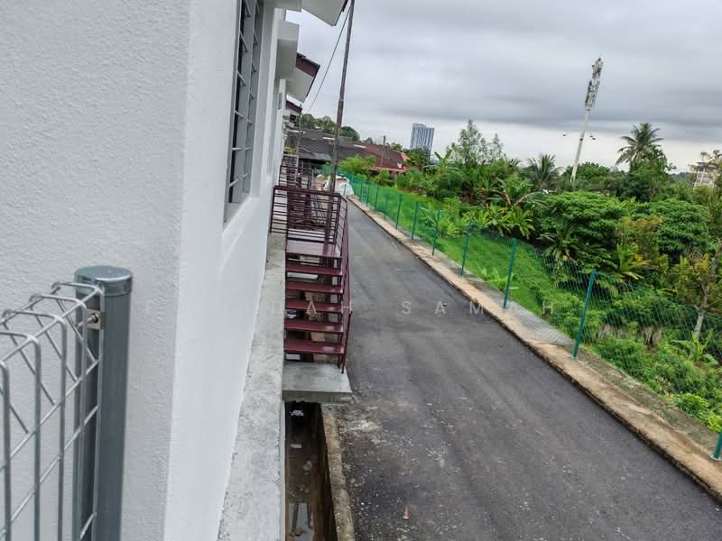 1-storey Terraced House for Sale in Taman Bukit Mewah (Kajang) - Faridah Samah - Exterior - PropertyGuru.com.my
