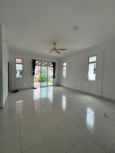 Rumah Kluster untuk Dijual di Iskandar Puteri (Nusajaya) (Johor) - Annly Liew - Living Room - PropertyGuru.com.my
