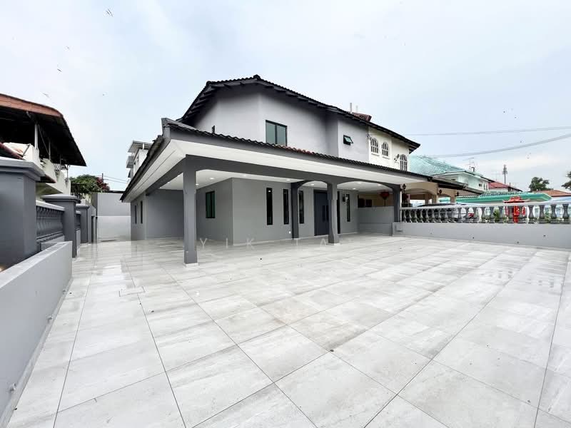 Rumah Berkembar untuk Dijual di Taman Sri Skudai (Skudai) - Yik Tat - PropertyGuru.com.my