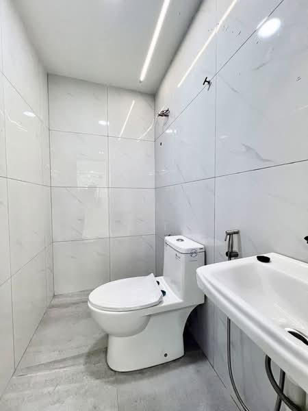 Rumah Berkembar untuk Dijual di Taman Sri Skudai (Skudai) - Yik Tat - PropertyGuru.com.my