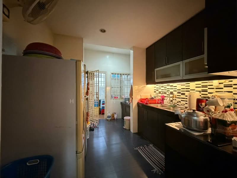 2-storey Terraced House for Sale in Taman Juara Jaya (Balakong) - Helen Wan - Kitchen - PropertyGuru.com.my