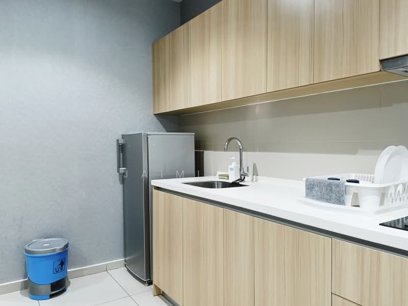 Servis Apartment untuk Dijual di Liberty Tower @ i-City - Jaimie Ng - Kitchen - PropertyGuru.com.my