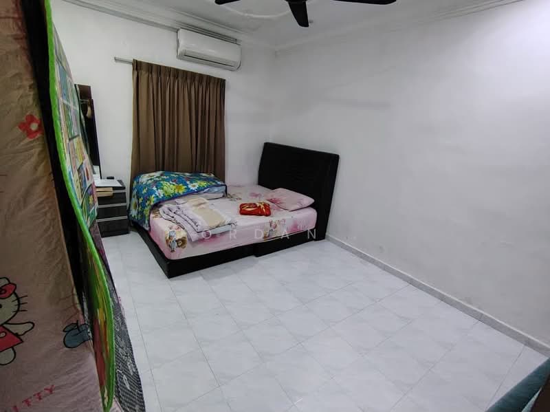 1-storey Terraced House for Sale in Taman Universiti (Skudai) - Jordan . - PropertyGuru.com.my