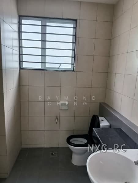Rumah Teres 3 Tingkat untuk Dijual di Bandar Botanic (Klang) - Raymond Cheng - Bathroom - PropertyGuru.com.my