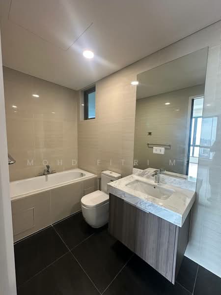 Kondominium untuk Dijual di Capella Embassy (D'Rapport Residences) - Mohd Fitri MF - Bathroom - PropertyGuru.com.my