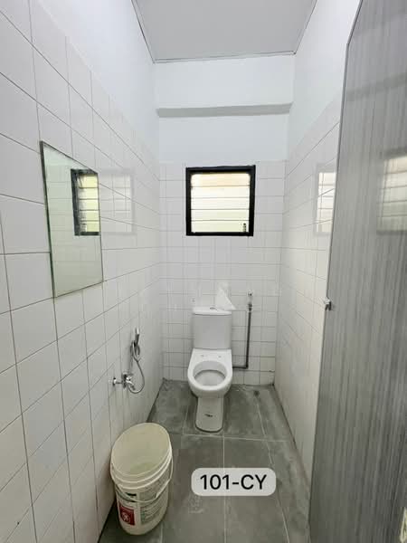 Shop for Rent in Subang Bestari (Shah Alam) - Raymond Cheng - Bathroom - PropertyGuru.com.my