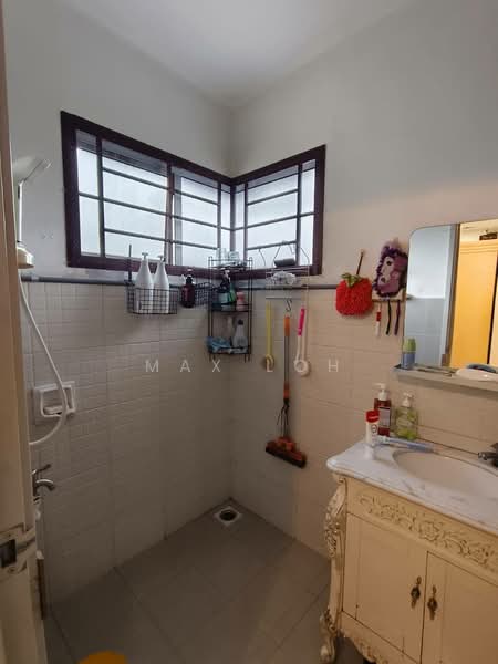 2-storey Terraced House for Sale in Taman Setia Indah (Tebrau) - Max Loh - Bathroom - PropertyGuru.com.my