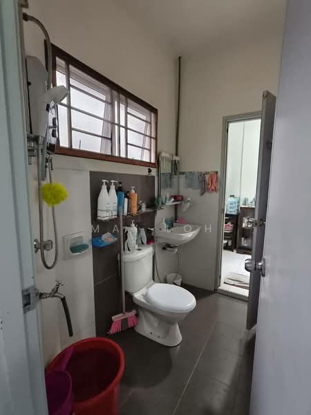 2-storey Terraced House for Sale in Taman Setia Indah (Tebrau) - Max Loh - Bathroom - PropertyGuru.com.my