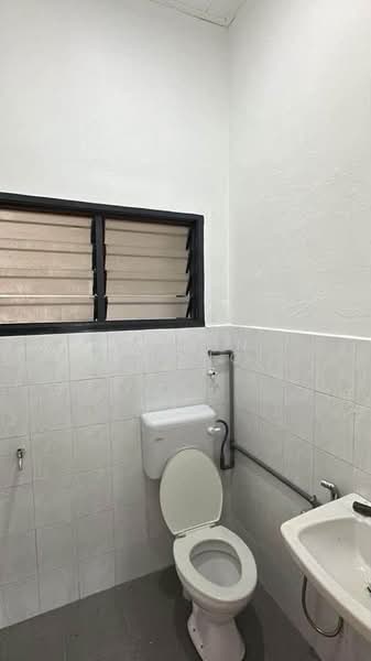 Rumah Teres 1 Tingkat untuk Dijual di Ipoh (Perak) - Kelvin Chong - Bathroom - PropertyGuru.com.my