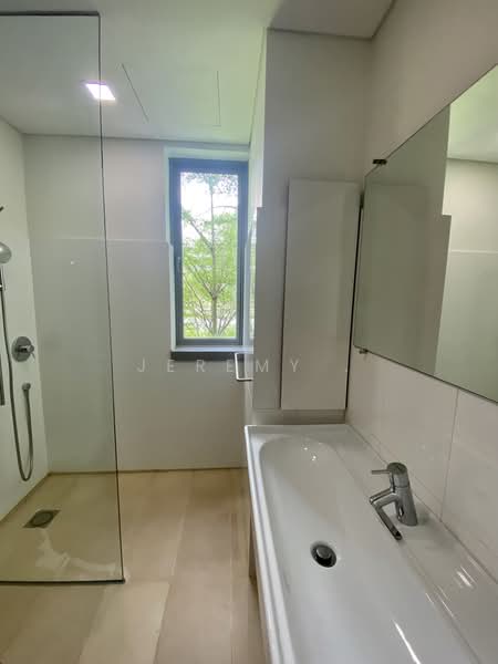 Kondominium untuk Disewa di Iringan Hijau - Jeremy . - Bathroom - PropertyGuru.com.my