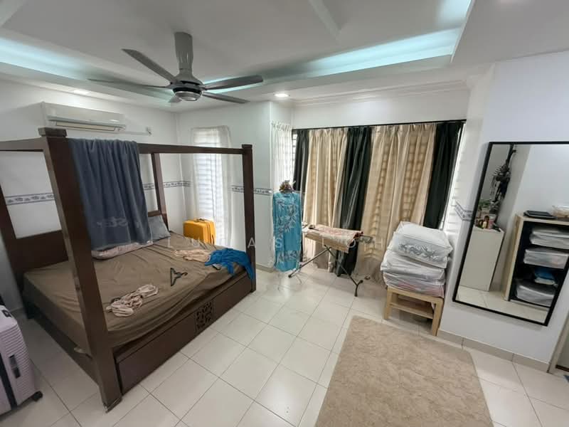 2-storey Terraced House for Sale in Bandar Seri Coalfields (Sungai Buloh) - Lucas Loh - Bedroom - PropertyGuru.com.my