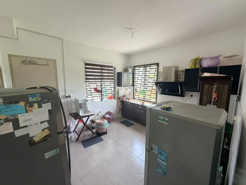 2-storey Terraced House for Sale in Bandar Seri Coalfields (Sungai Buloh) - Lucas Loh - Kitchen - PropertyGuru.com.my