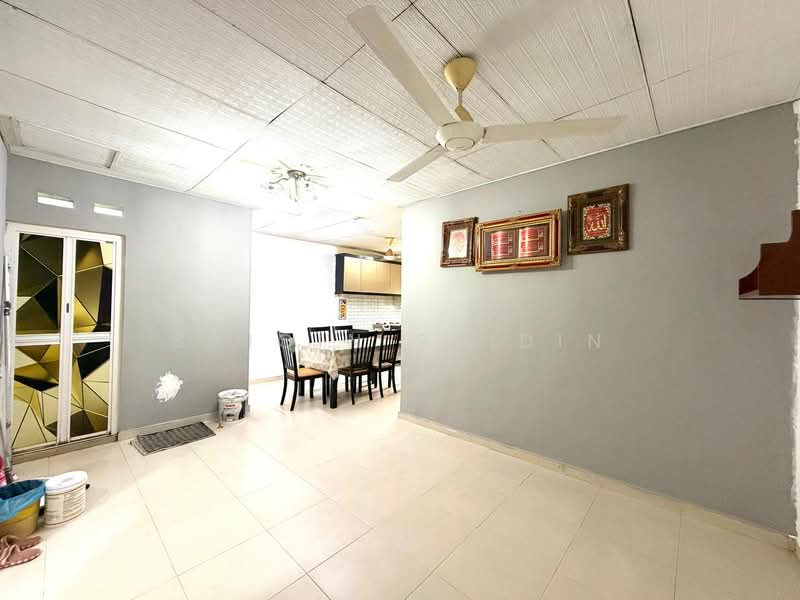 1-storey Terraced House for Sale in Taman Sri Kerayong (Kapar) - Shiqin Saidin - Living Room - PropertyGuru.com.my
