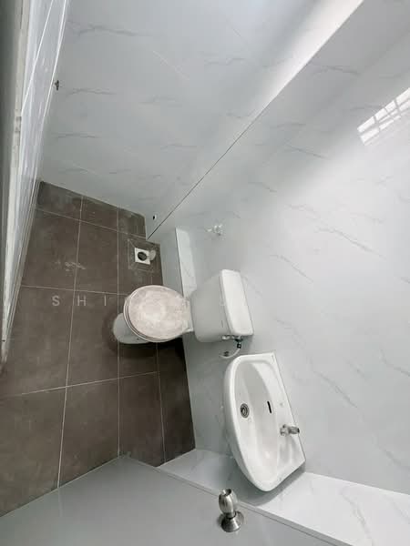 2-storey Terraced House for Sale in Bandar Tasik Puteri (Rawang) - Shiqin Saidin - Bathroom - PropertyGuru.com.my