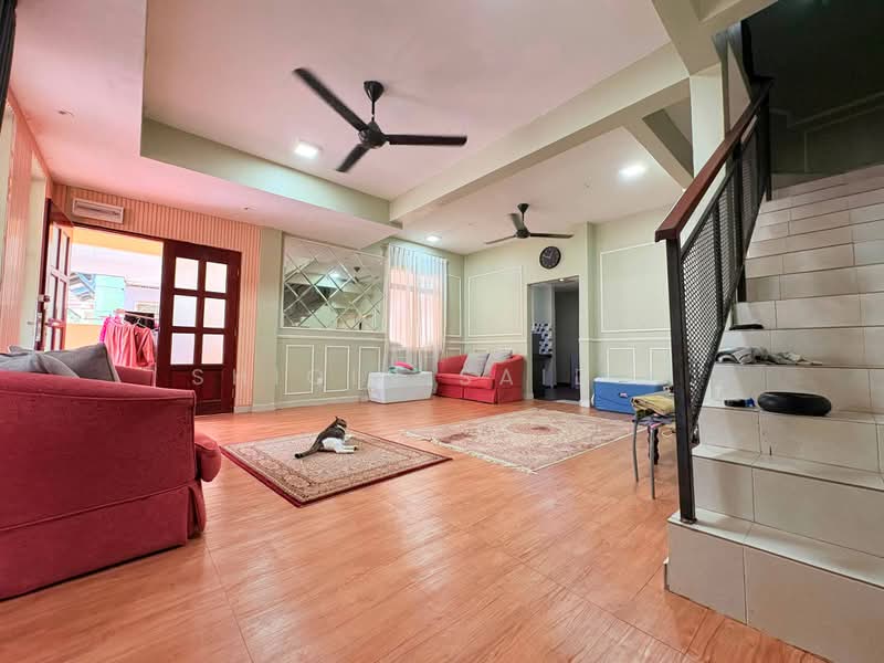 Rumah Kluster untuk Dijual di Bandar Puncak Alam (Puncak Alam) - Shiqin Saidin - Living Room - PropertyGuru.com.my