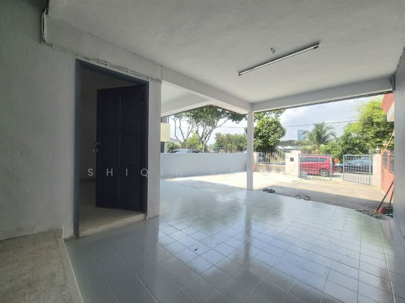 2-storey Terraced House for Sale in Seksyen 10 (Shah Alam) - Shiqin Saidin - Exterior - PropertyGuru.com.my