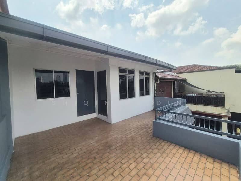 2-storey Terraced House for Sale in Seksyen 10 (Shah Alam) - Shiqin Saidin - Exterior - PropertyGuru.com.my
