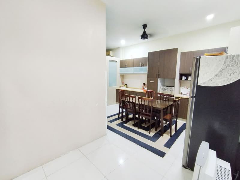 Semi-Detached House for Sale in Bandar Puncak Alam (Puncak Alam) - Shiqin Saidin - Kitchen - PropertyGuru.com.my