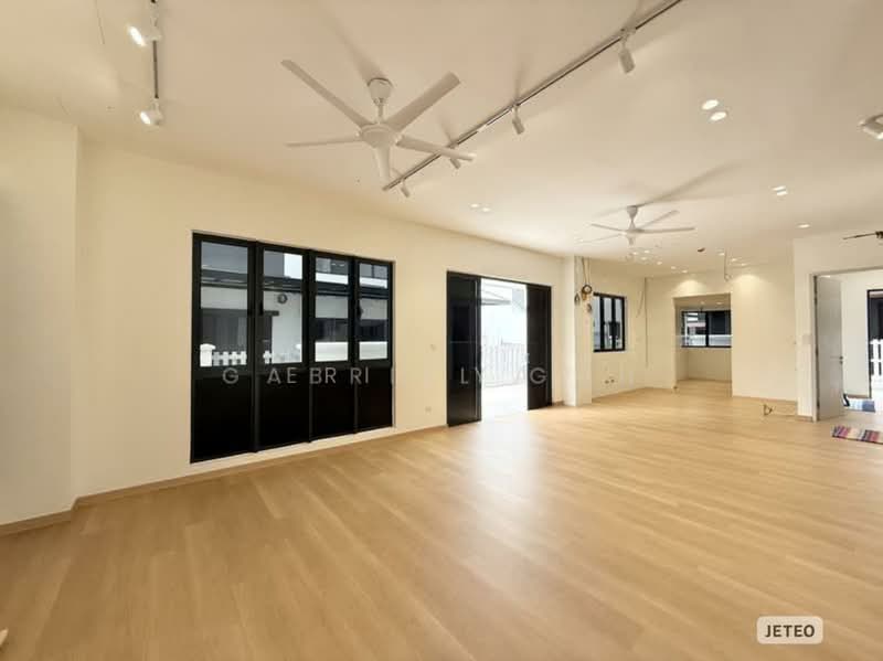 Rumah Berkembar untuk Dijual di Setia Eco Park (Setia Alam) - Eric Yap - Living Room - PropertyGuru.com.my
