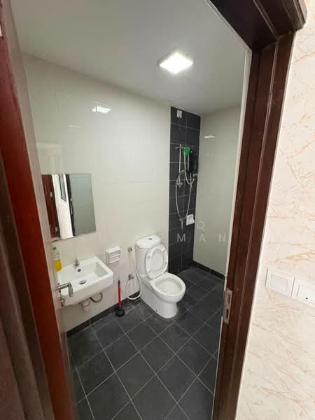 Kondominium untuk Disewa di Boulevard Serviced Apartment - Thoriq Suparman - Bathroom - PropertyGuru.com.my