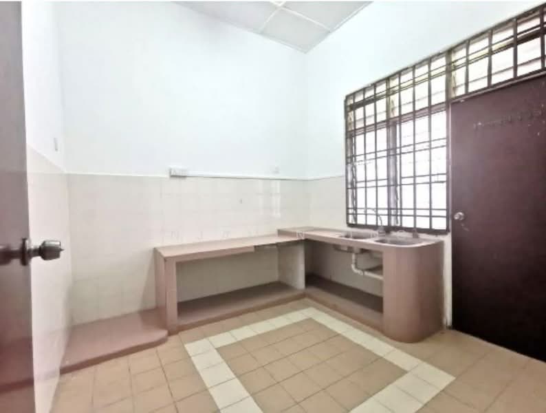 Rumah Teres 1 Tingkat untuk Dijual di Bukit Indah (Iskandar Puteri (Nusajaya)) - Benjamin Ong - Kitchen - PropertyGuru.com.my
