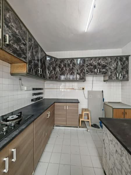 Rumah Teres 1.5 Tingkat untuk Disewa di Taman Perling (Perling) - Benjamin Ong - Kitchen - PropertyGuru.com.my