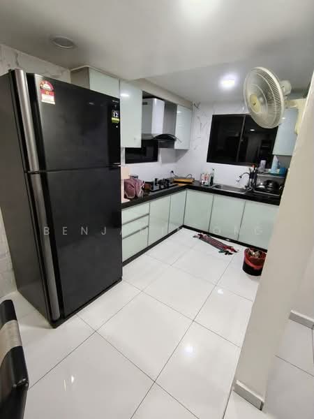 Rumah Teres untuk Dijual di Taman Universiti (Skudai) - Benjamin Ong - Kitchen - PropertyGuru.com.my