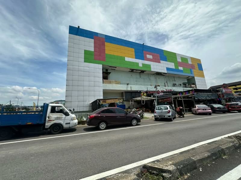 Shop for Sale in Johor Bahru (Johor) - Ian Chua - Exterior - PropertyGuru.com.my